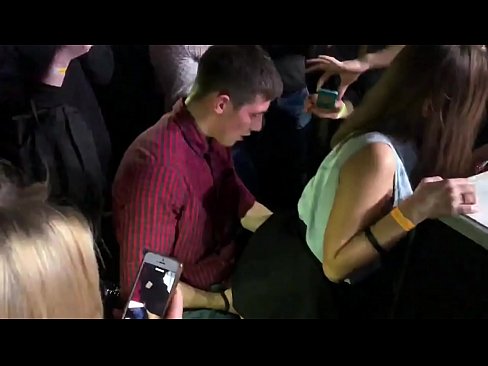 ❤️ Оросын шөнийн клубт жинхэнэ секс. 18 настай орос бүсгүйн хошного, үтрээнд шөнийн цэнгээний газарт галзуу ❤❌ Зовх видео mn.mrpornogratis.ru ❌❤